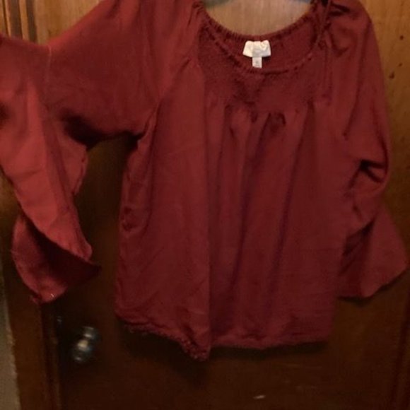 Red Top - Picture 3 of 3